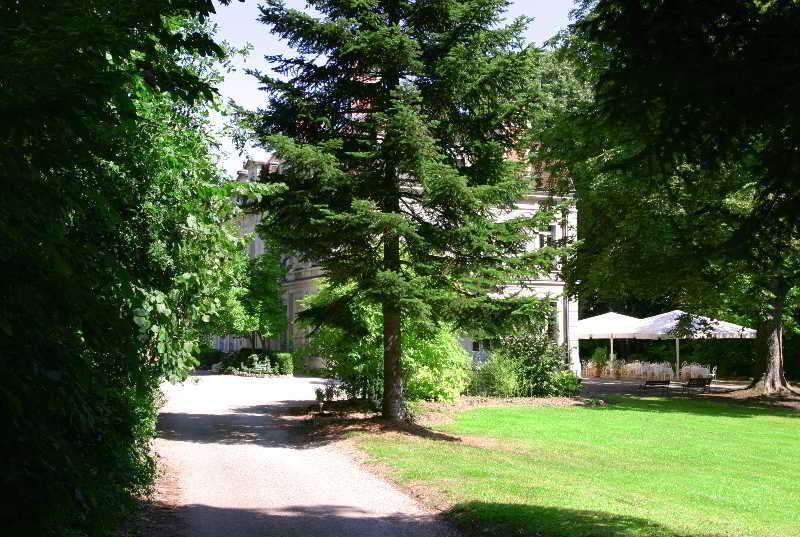 Hotel Chateau De La Dame Blanche - Logis Geneuille Exterior foto